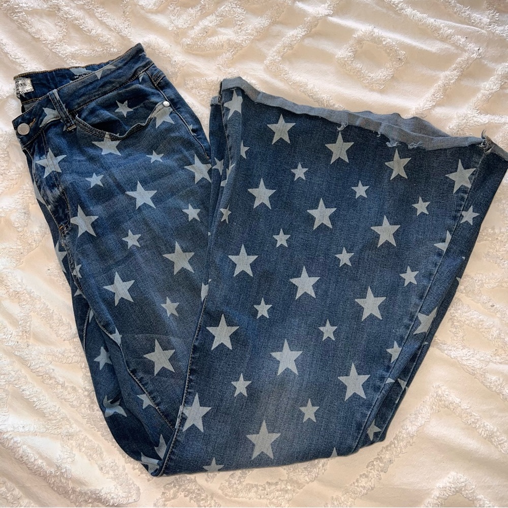 Judy Blue Star Bell Bottoms (Size 14W)
